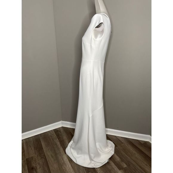 ROLAND MOURET
Galata cutout crepe gown - Picture 6 of 9